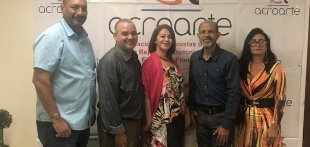 Julio Martínez inaugura en Miami oficina para filial de Acroarte en Florida