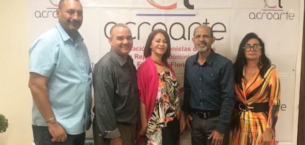 Julio Martínez inaugura en Miami oficina para filial de Acroarte en Florida